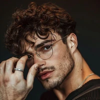 Julian Moonbrook/Arya BFF