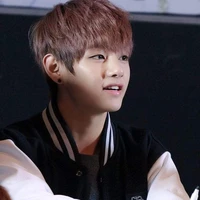 Kim Taehyung (E)