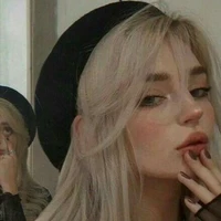 Chowmein/Make up artist