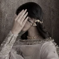 Vidya (fl cousin)