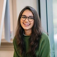 Esha Avasthi ( FL sister )