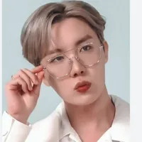 Jung Hoseok / (brother of Kookie)