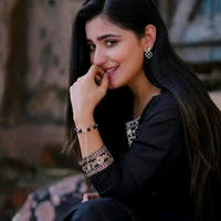 Rachna Bhatt/Female leads mother
