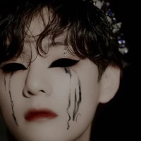 Taehyung ( cursed form) 