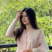 meera (bestfriend of Nina)