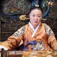 Kim Yunabi( Mother of Kim Jongha)