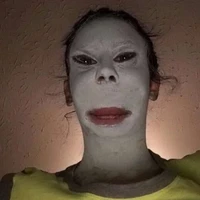 Mahulle ki chugalkhor girgit bhen