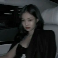 Jennie Kim/yn
