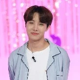 Jung (J)