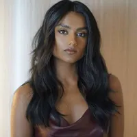 Sanya Mehta *(fl sister)