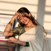 Anvika Oberoi-FL Mom