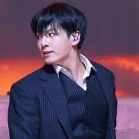 jungguk(true blood alpha)