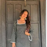 ESHA SINGHANIA (ML COUSIN)