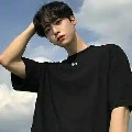 เซฮุน(ชอบหยอกเล่นกับโรเซ่ไม่ใช่ตัวร้าย)