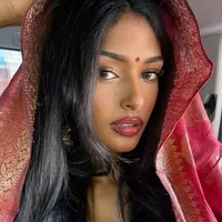 Gira ishanna (fl bestfriend )