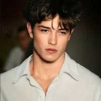 Silas•(Ml s  friend)