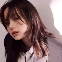 Jeon lalisa `E