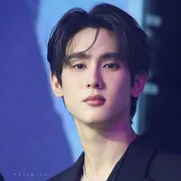 Book/Kasidet Plookphol (MO)