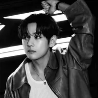 𝐊𝐢𝐦 𝐓𝐚𝐞𝐡𝐲𝐮𝐧𝐠{𝐑.𝐎𝐦𝐞𝐠𝐚}