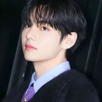 𝐊𝐢𝐦 𝐓𝐚𝐞𝐡𝐲𝐮𝐧𝐠{𝐑.𝐎𝐦𝐞𝐠𝐚}