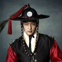 Kim Yutang/ Eldest son