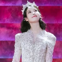 Kim IU (tae mom)