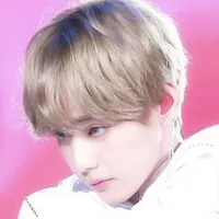 Kim V / 23 years old