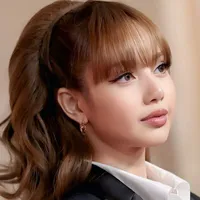Jeon Lisa / elite alpha / 25 years old