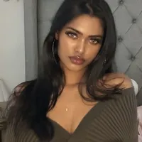 Jivika Jaiswal (middle triplet)