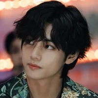Kim Taehyung ( beta)