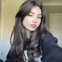 Samantha Romano (MC)