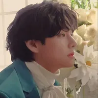 Kim Taehyung {Royal Enigma}