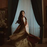 Dhriti chauhan/fl