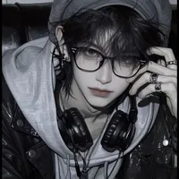 cale Theodore ( ML brother)