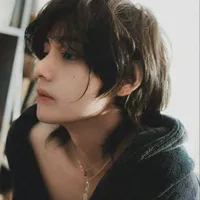 Kim Taehyung ( MC )