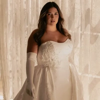 Kiara Blaze(Teacher 29 yrs)