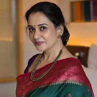 JANVI RAIZADA ML MOM