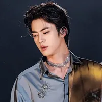 Kim Seokjin/ tae