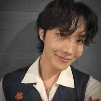 Jung Hoseok(O) (student)