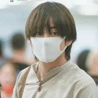 Kim Taehyung (nerd/student/D.O)