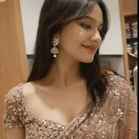 Riya Malhotra/FL best frnd