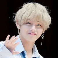 Kim Taehyung/rare omega