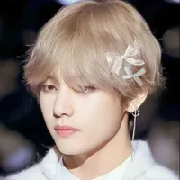 Kim Taehyung (MC)