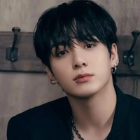 Jeon Jungkook (E)