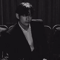 Taehyung (E)