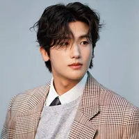Jeon Hyungsik/Business man