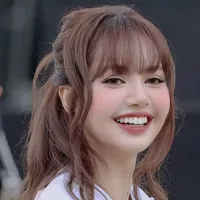 Lalisa Manoban/JK friend