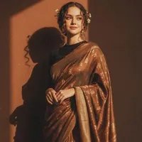 Diya Singhania (FL AUNT)