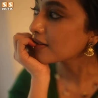 Meenakshi Singhania (FL Aunty)