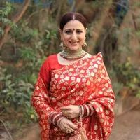 Siya Joshi (FL/Mother)